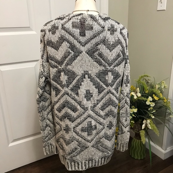 H&M Divided Black and White Cardigan XS - Picture 2 of 4